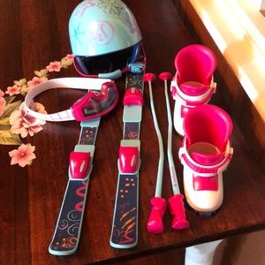 AMERICAN GIRL DOLL 8 pc SKI SET.